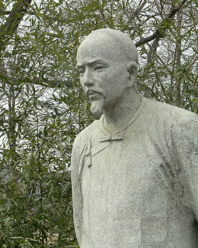 Escultura moderna de Cao Xueqin