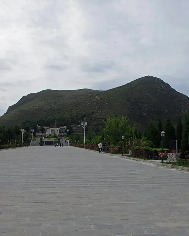 Mausoleo Zhaoling, lugar de entierro de la emperatriz Zhangsun